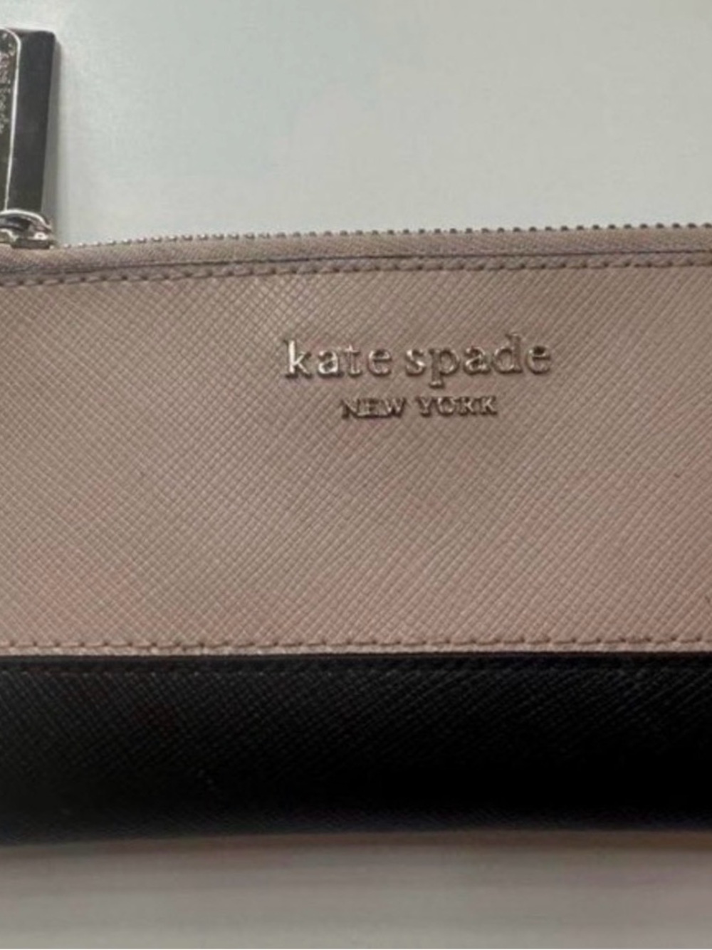 kate spade Two-Tone Zip Wallet in Blush and Black